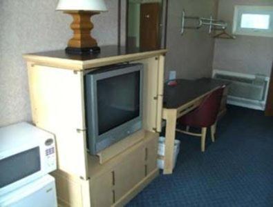 Elite Inn Moosup Room photo